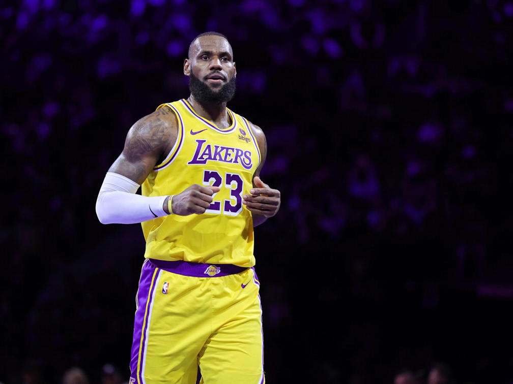 詹姆斯谈提高三分命中率一事