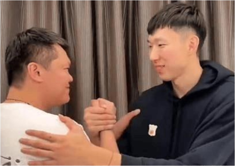 周琦续约问题引热议