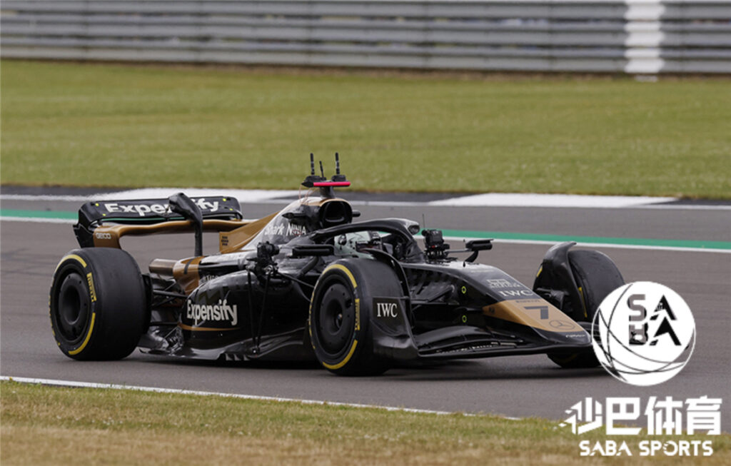 F1赛车题材电影发布首张预热海报