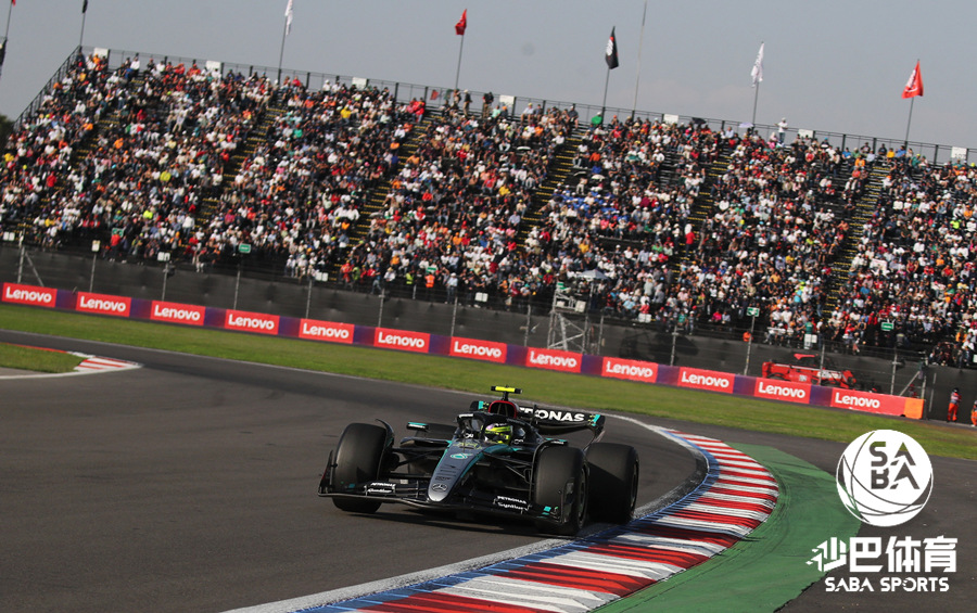 AIGC助力2024F1加拿大大奖赛奖杯设计