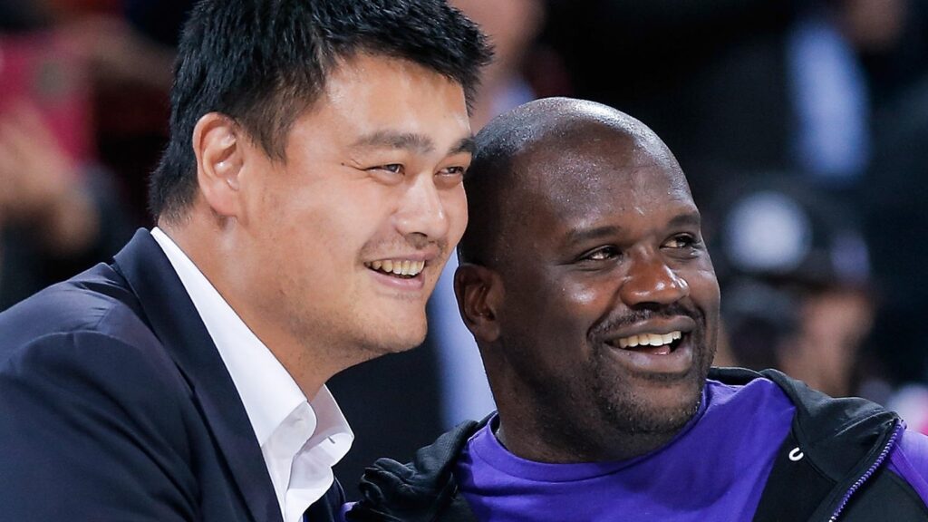 阿泰斯特盛赞姚明和沙克一样强壮?!